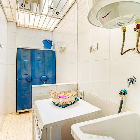Belvilla By Oyo Lovely Bungalow With Swimming Pool Holiday home *