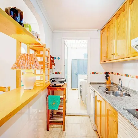 Hébergement de vacances Belvilla By Oyo Lovely Bungalow With Swimming Pool